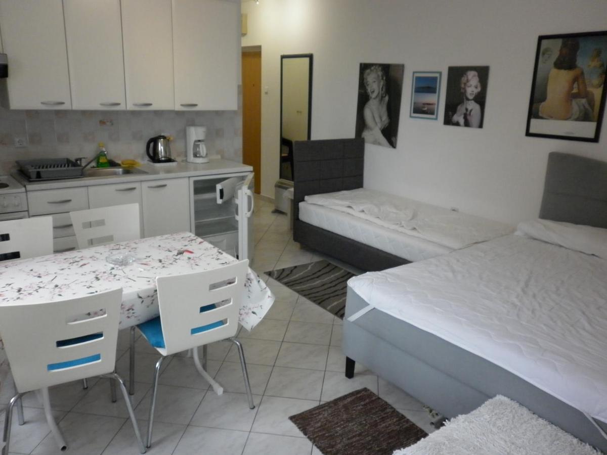 Apartment Antoncic Dramalj Exterior photo