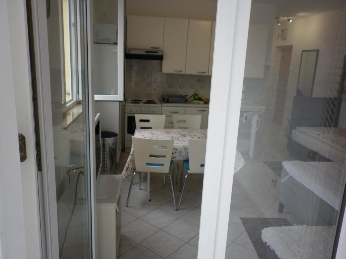 Apartment Antoncic Dramalj Exterior photo