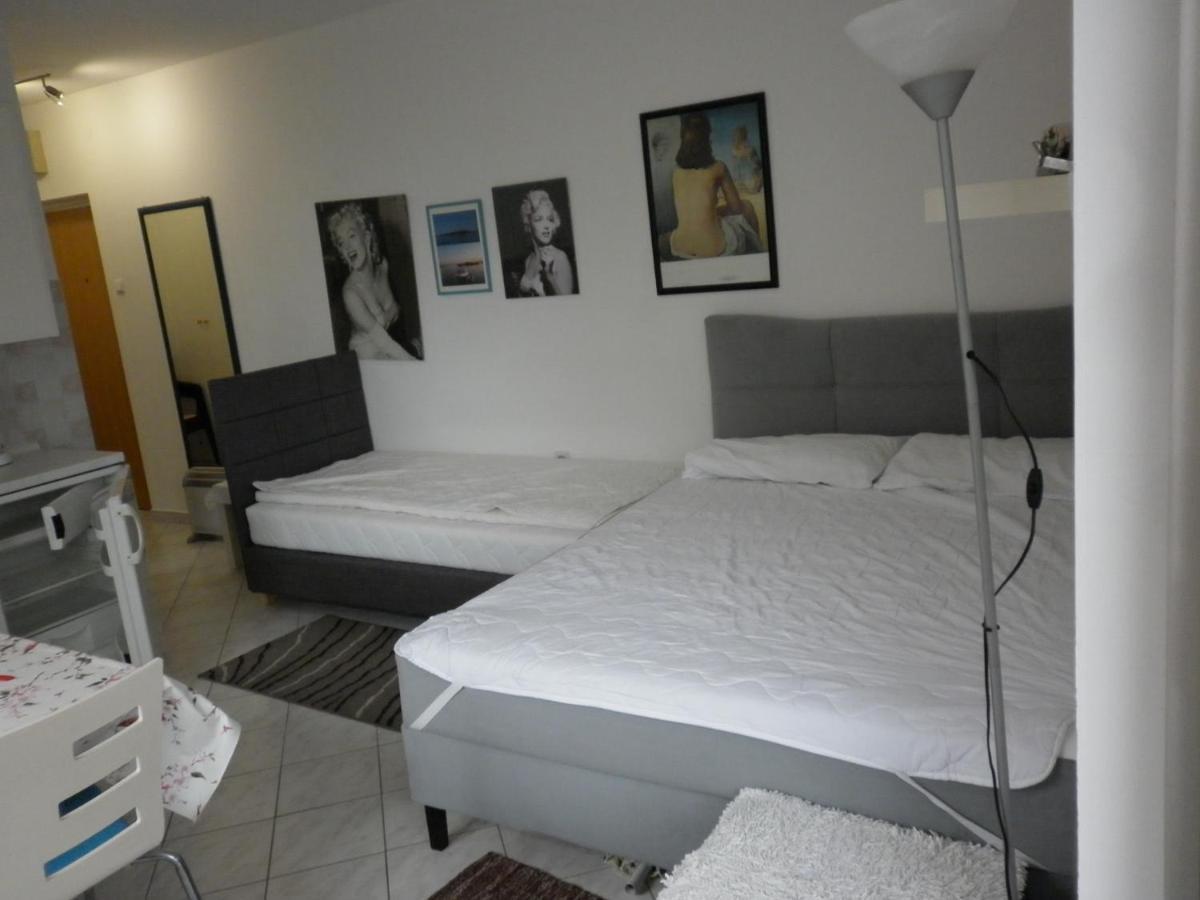 Apartment Antoncic Dramalj Exterior photo