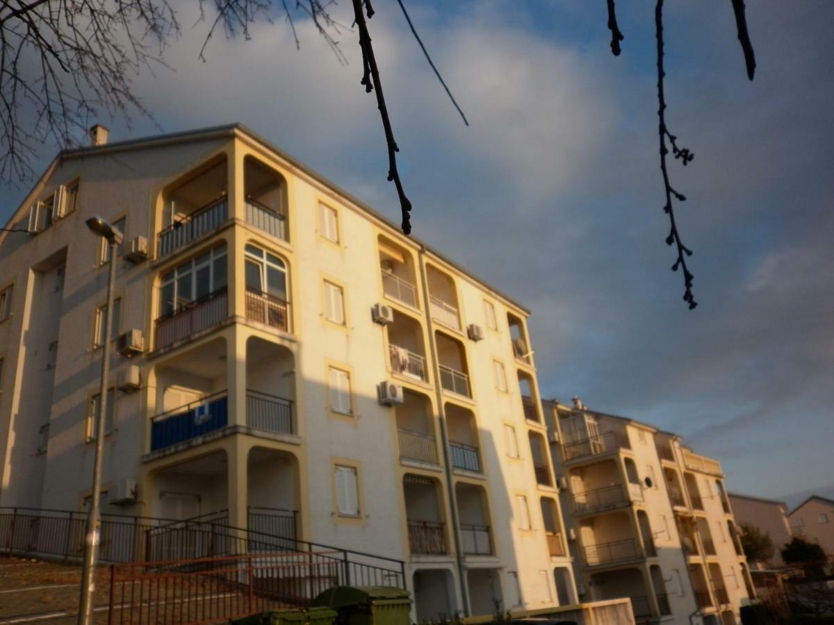 Apartment Antoncic Dramalj Exterior photo